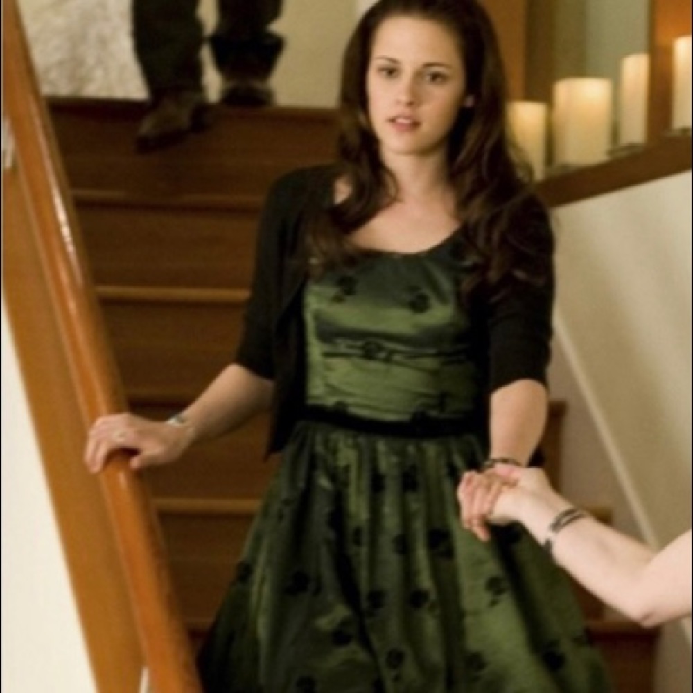 Bella (NEW MOON) Birthday Dress Imitation XL